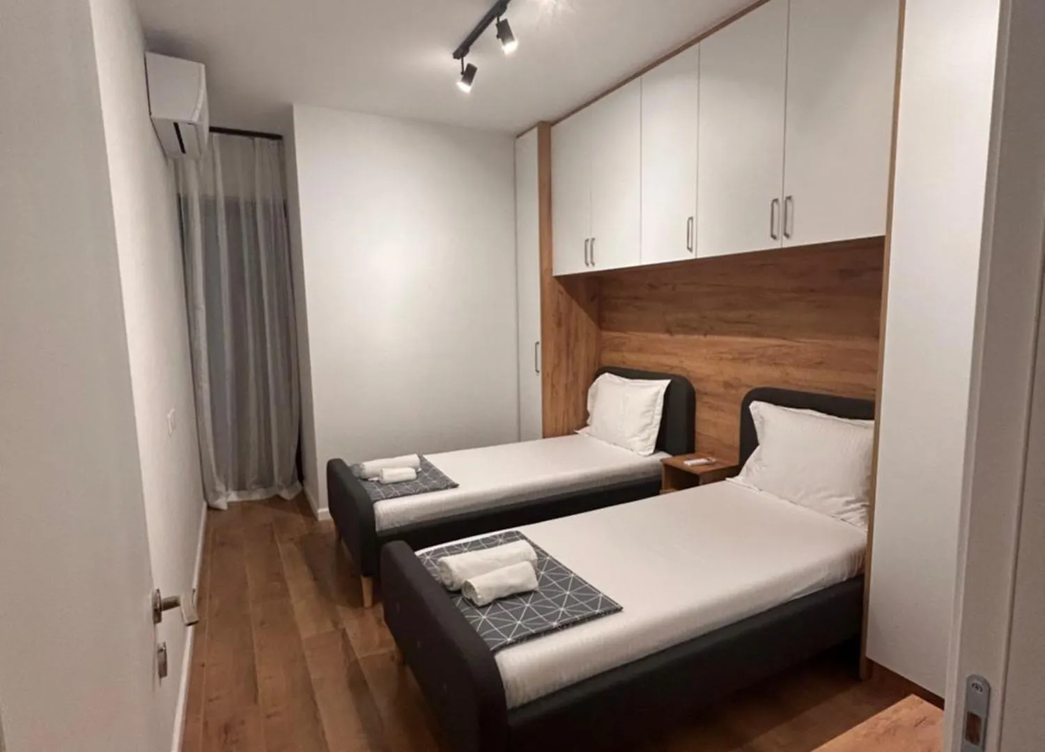 Seo Apartment 티라나