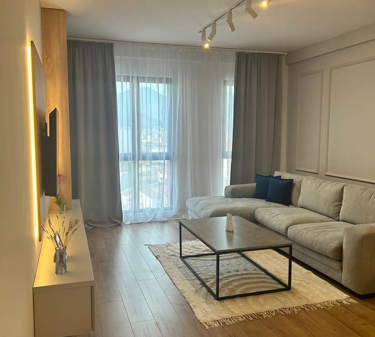 Seo Apartment 티라나